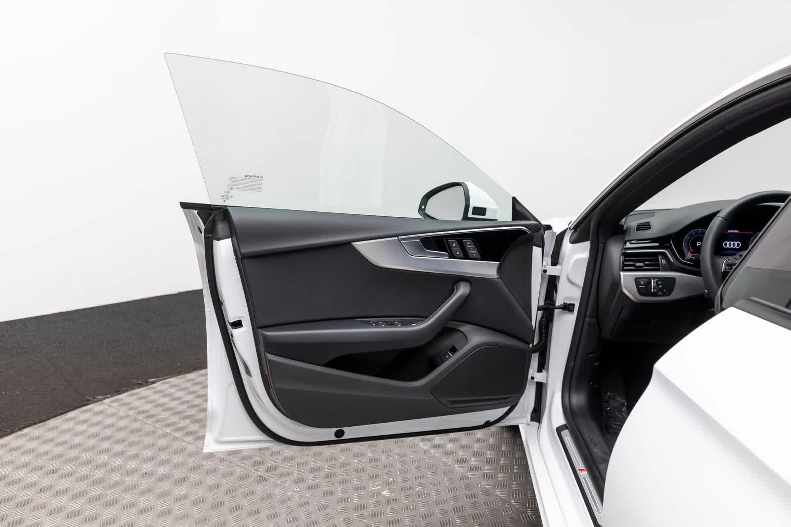 2025 Audi A5 Sportback S line Premium