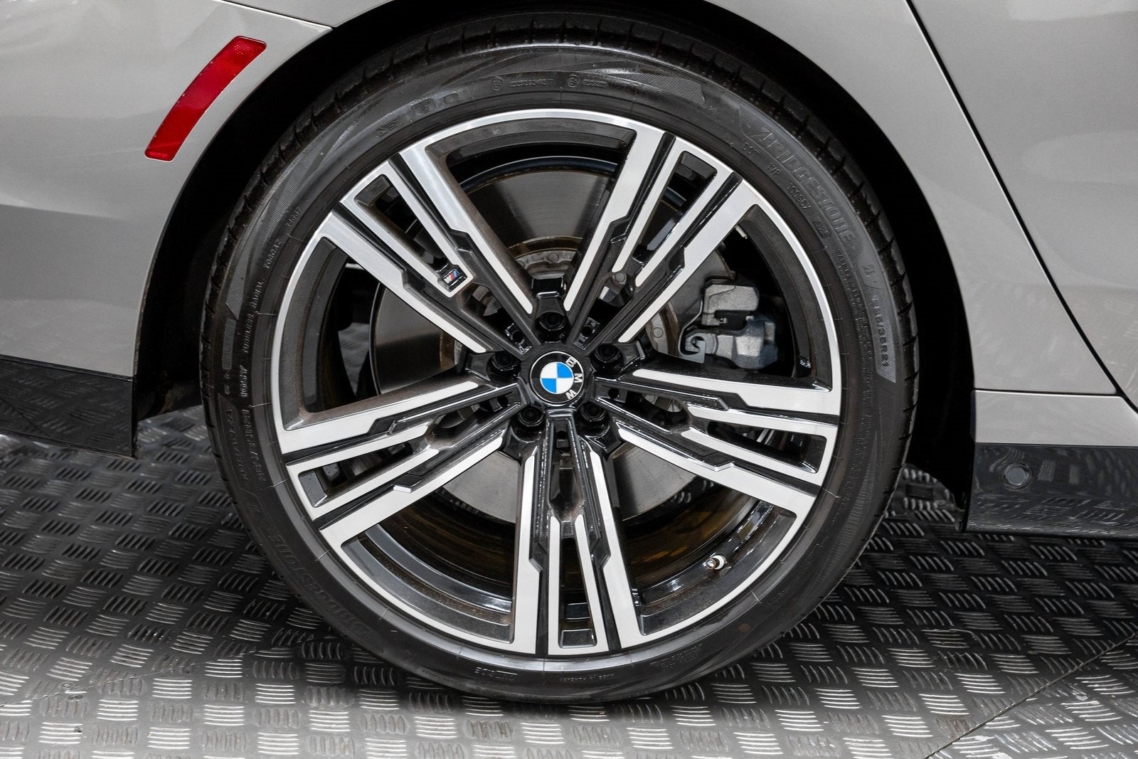 2024 BMW 7 Series 760i xDrive