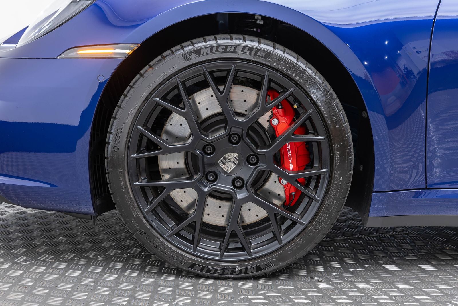2024 Porsche 911 Carrera GTS