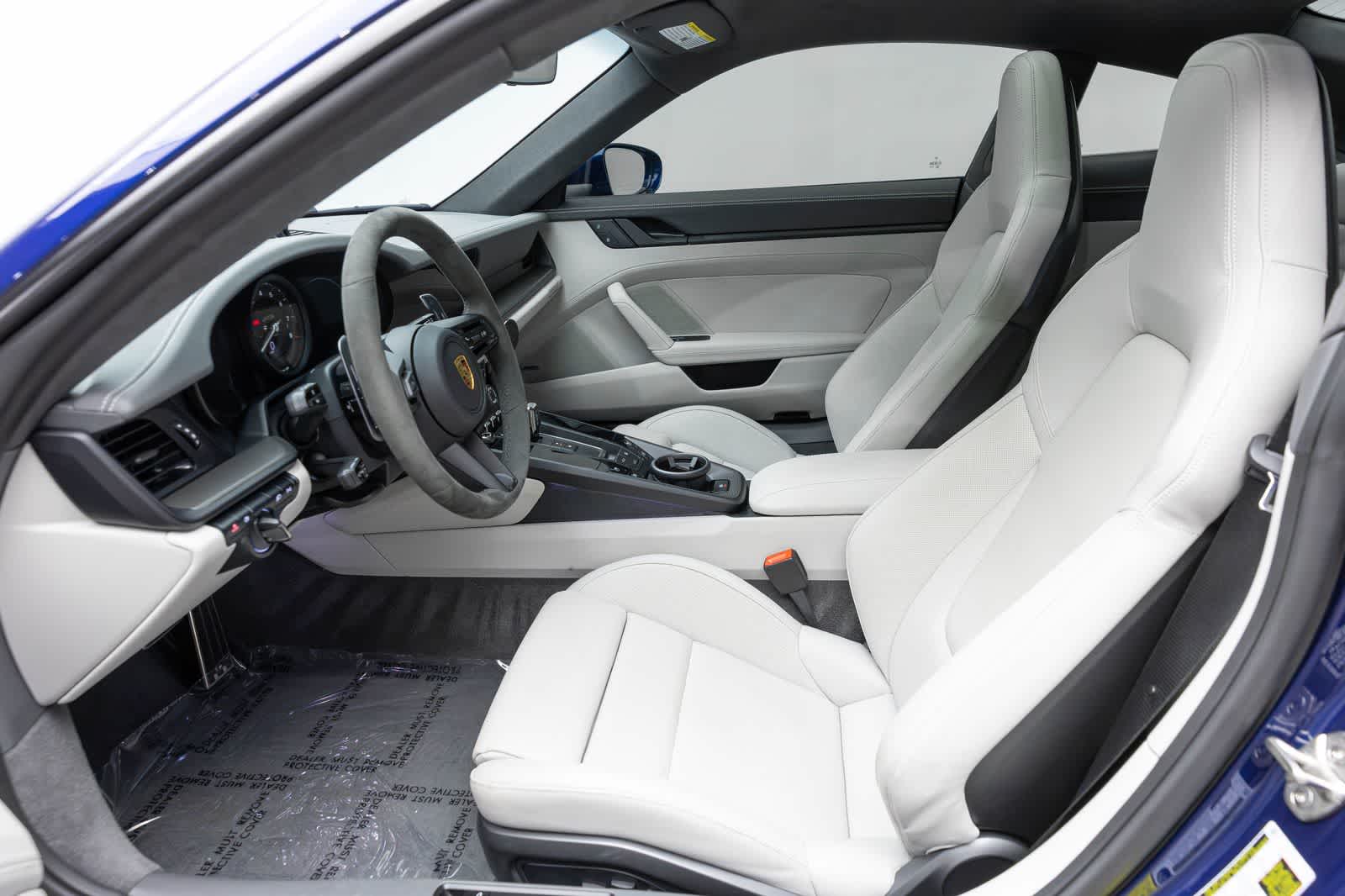 2024 Porsche 911 Carrera GTS