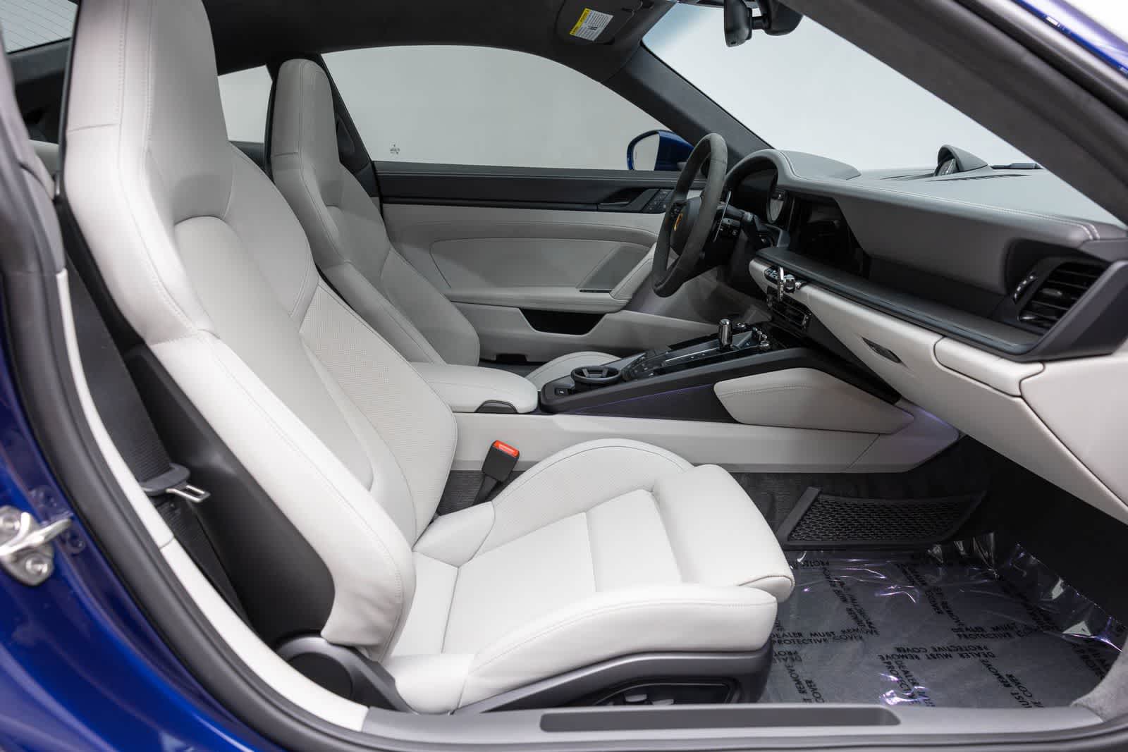 2024 Porsche 911 Carrera GTS