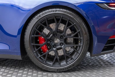 2024 Porsche 911 Carrera GTS