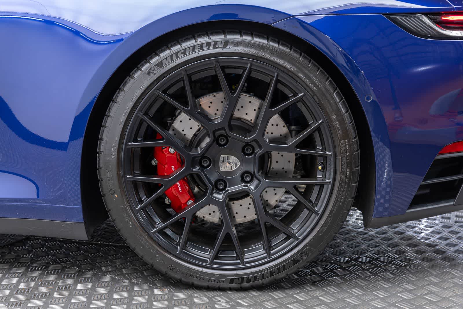 2024 Porsche 911 Carrera GTS