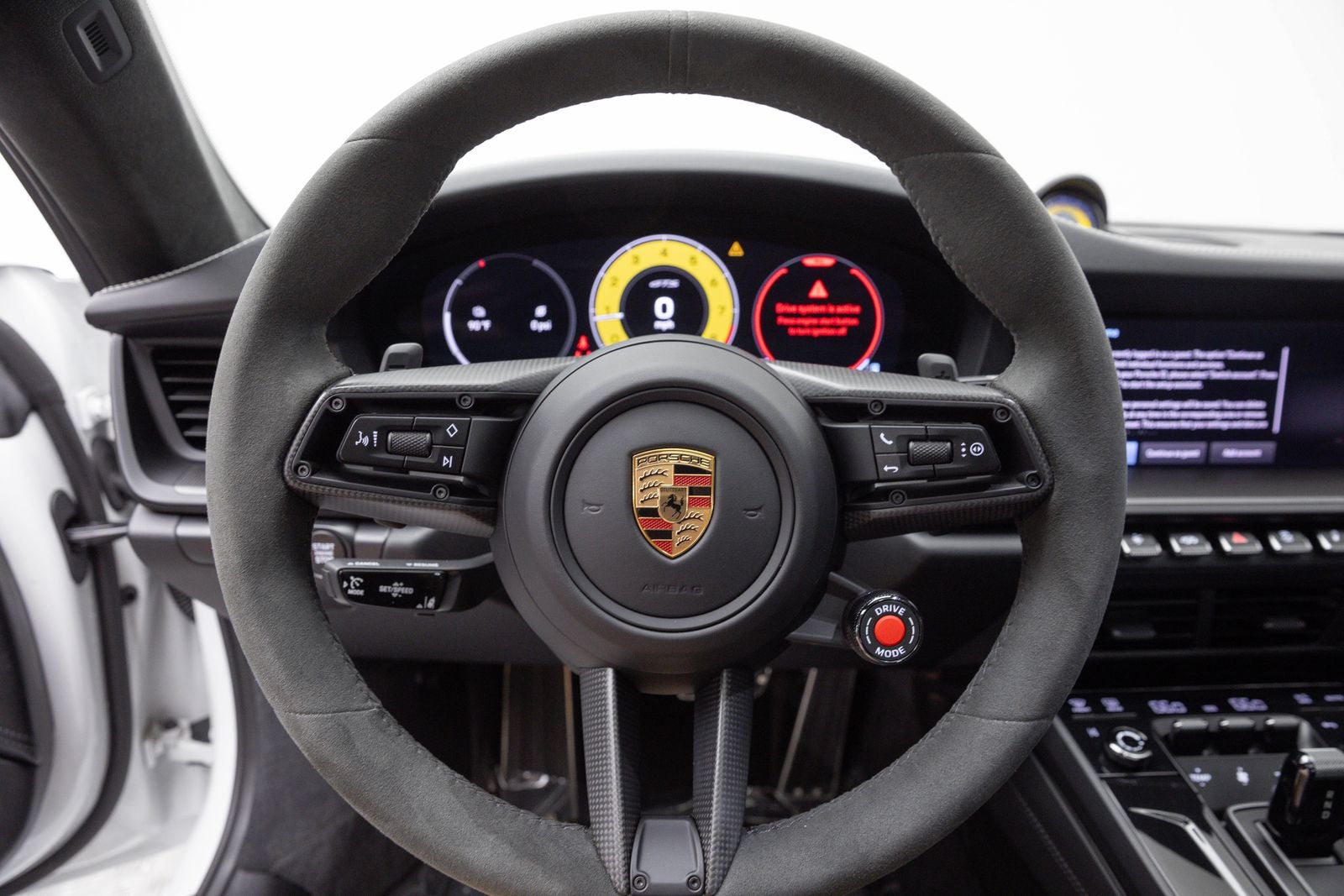 2025 Porsche 911 Carrera 4 GTS