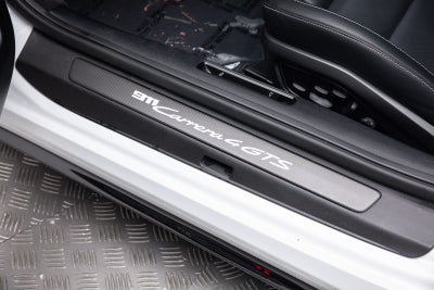 2025 Porsche 911 Carrera 4 GTS