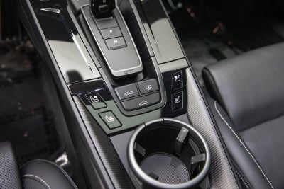 2025 Porsche 911 Carrera 4 GTS