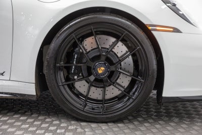 2025 Porsche 911 Carrera 4 GTS