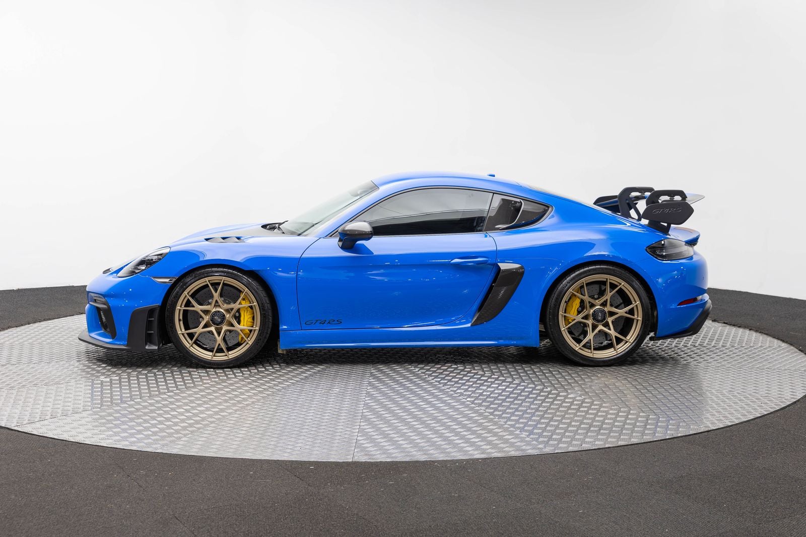 2025 Porsche 718 Cayman GT4 RS