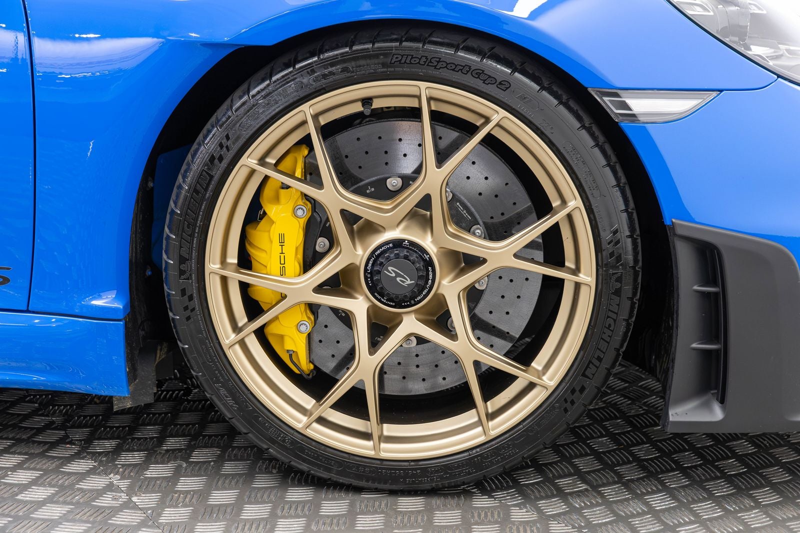 2025 Porsche 718 Cayman GT4 RS