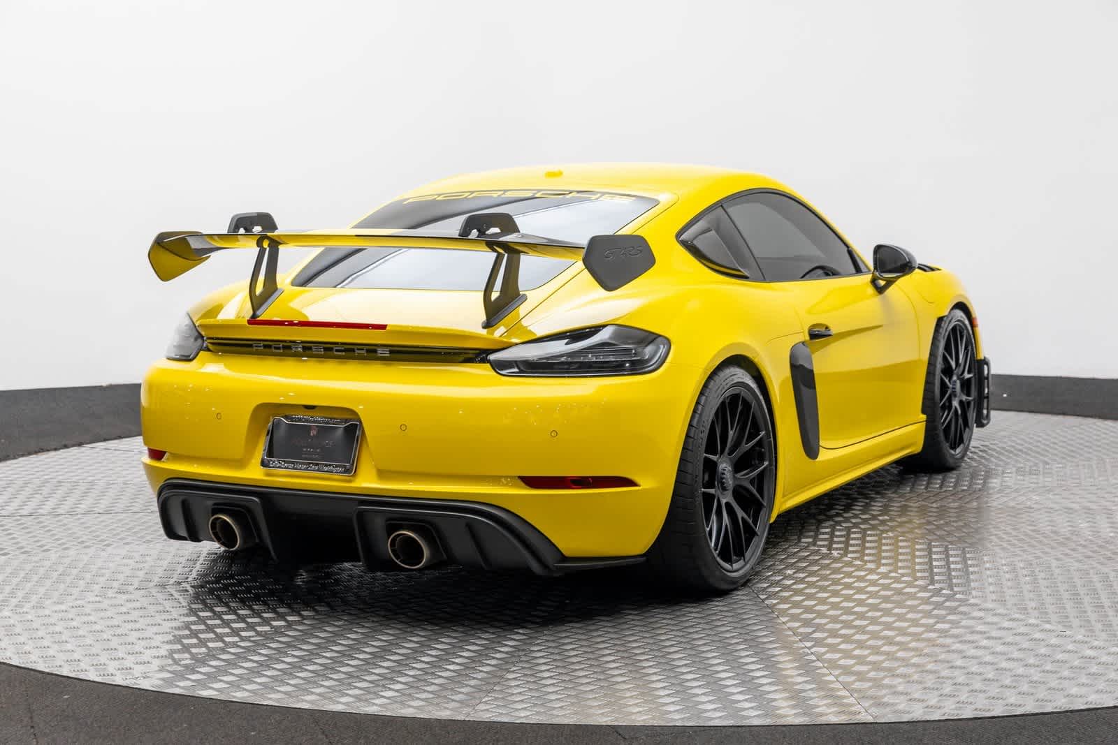 2024 Porsche 718 Cayman GT4 RS