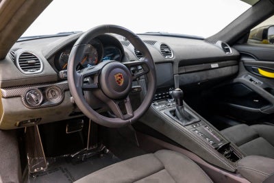 2024 Porsche 718 Cayman GT4 RS