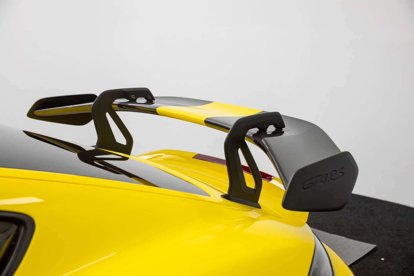 2024 Porsche 718 Cayman GT4 RS