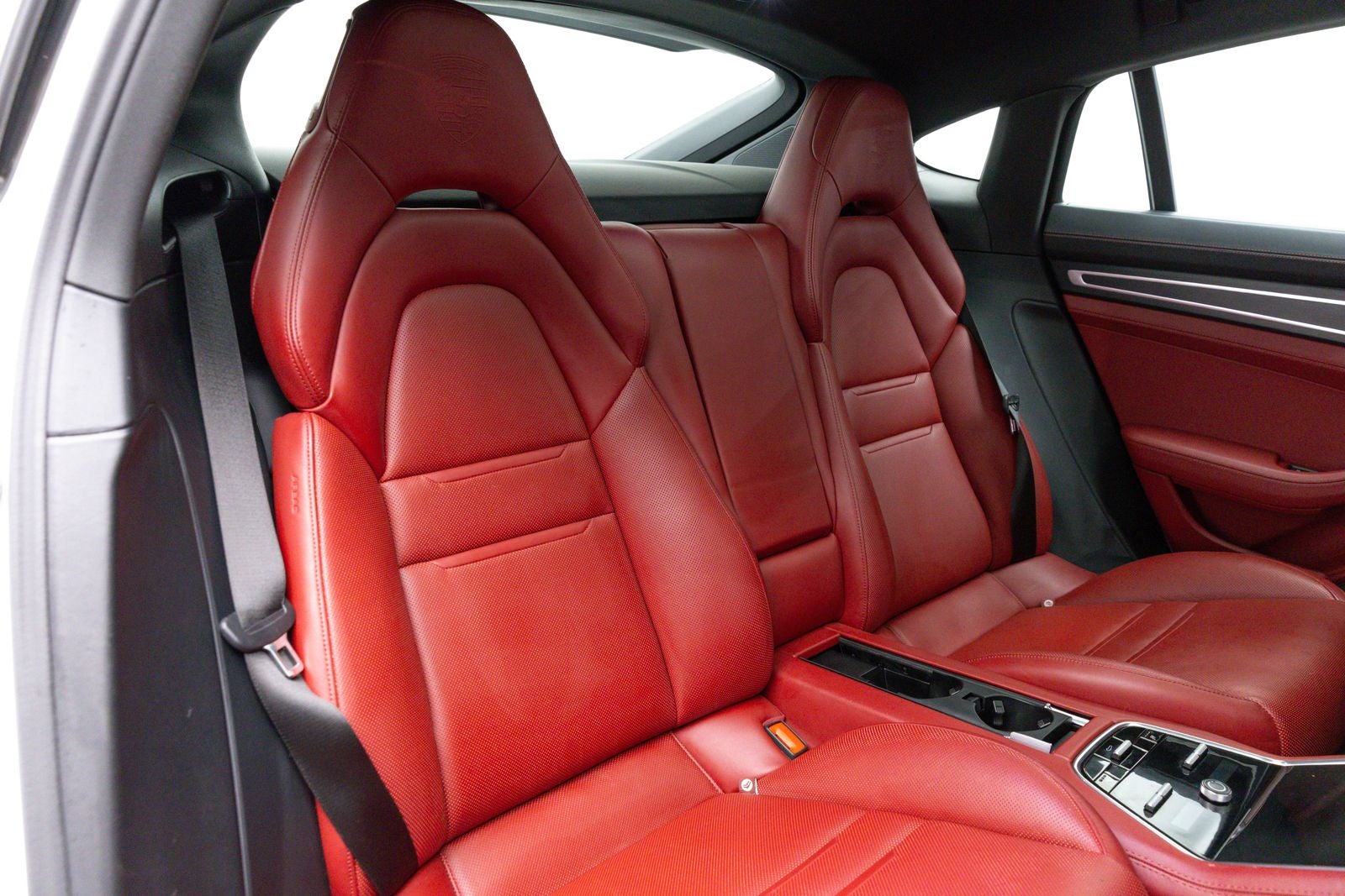 2023 Porsche Panamera 4
