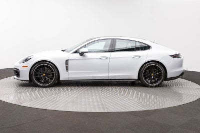 2023 Porsche Panamera 4