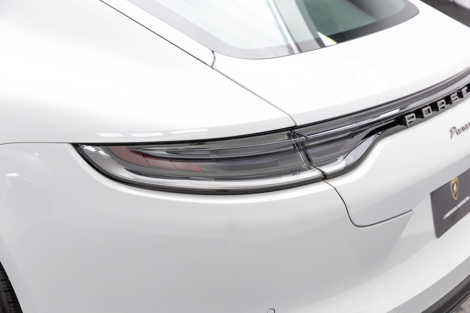2023 Porsche Panamera 4