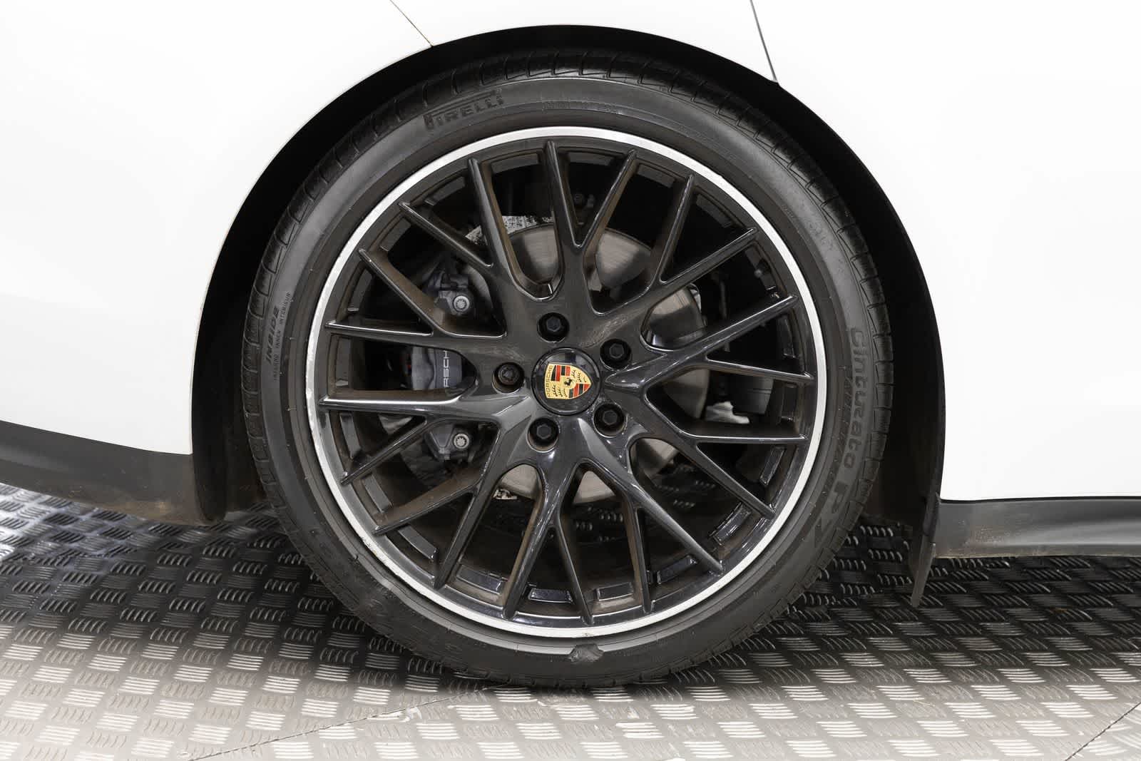 2023 Porsche Panamera 4