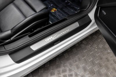2020 Porsche 911 Carrera