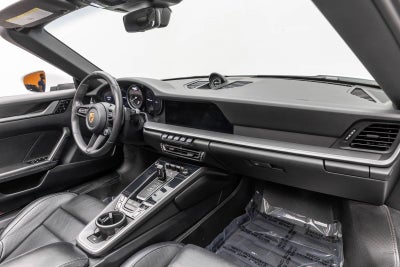 2020 Porsche 911 Carrera