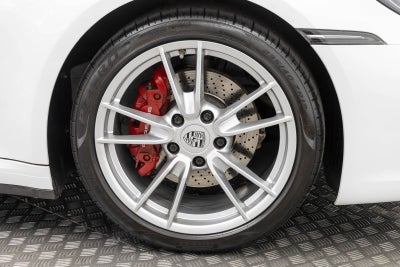2020 Porsche 911 Carrera