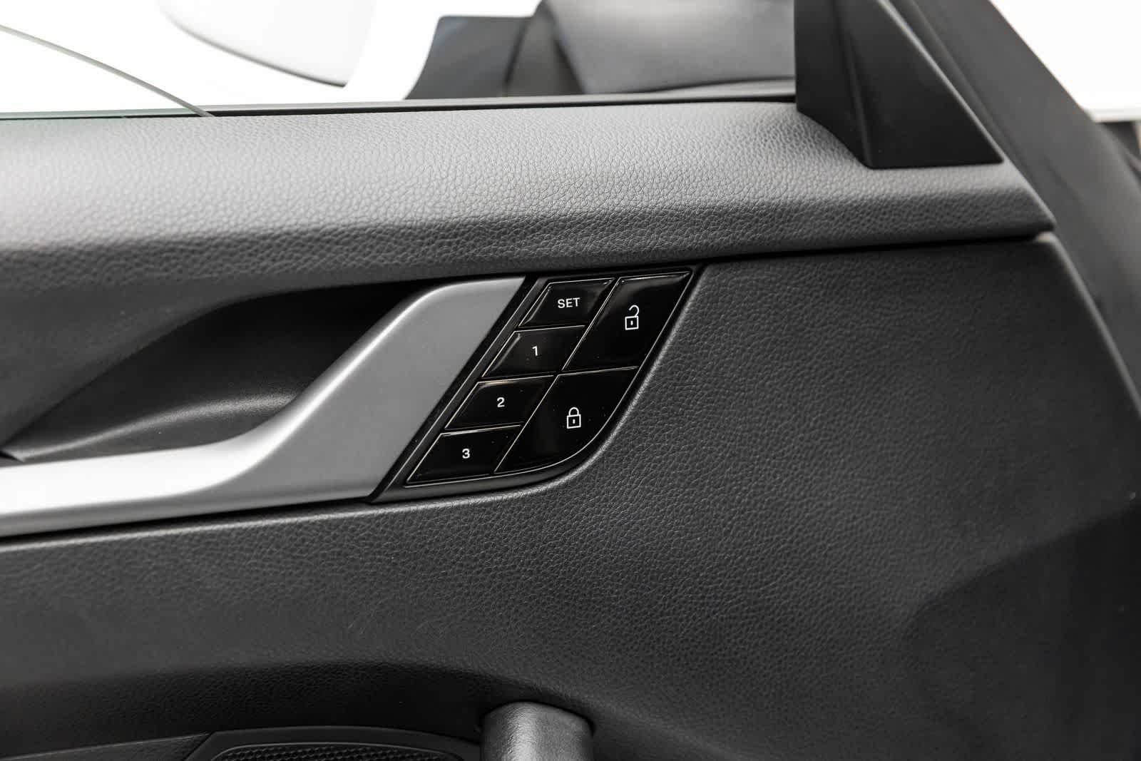 2020 Porsche 911 Carrera