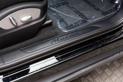 2022 Porsche Macan AWD