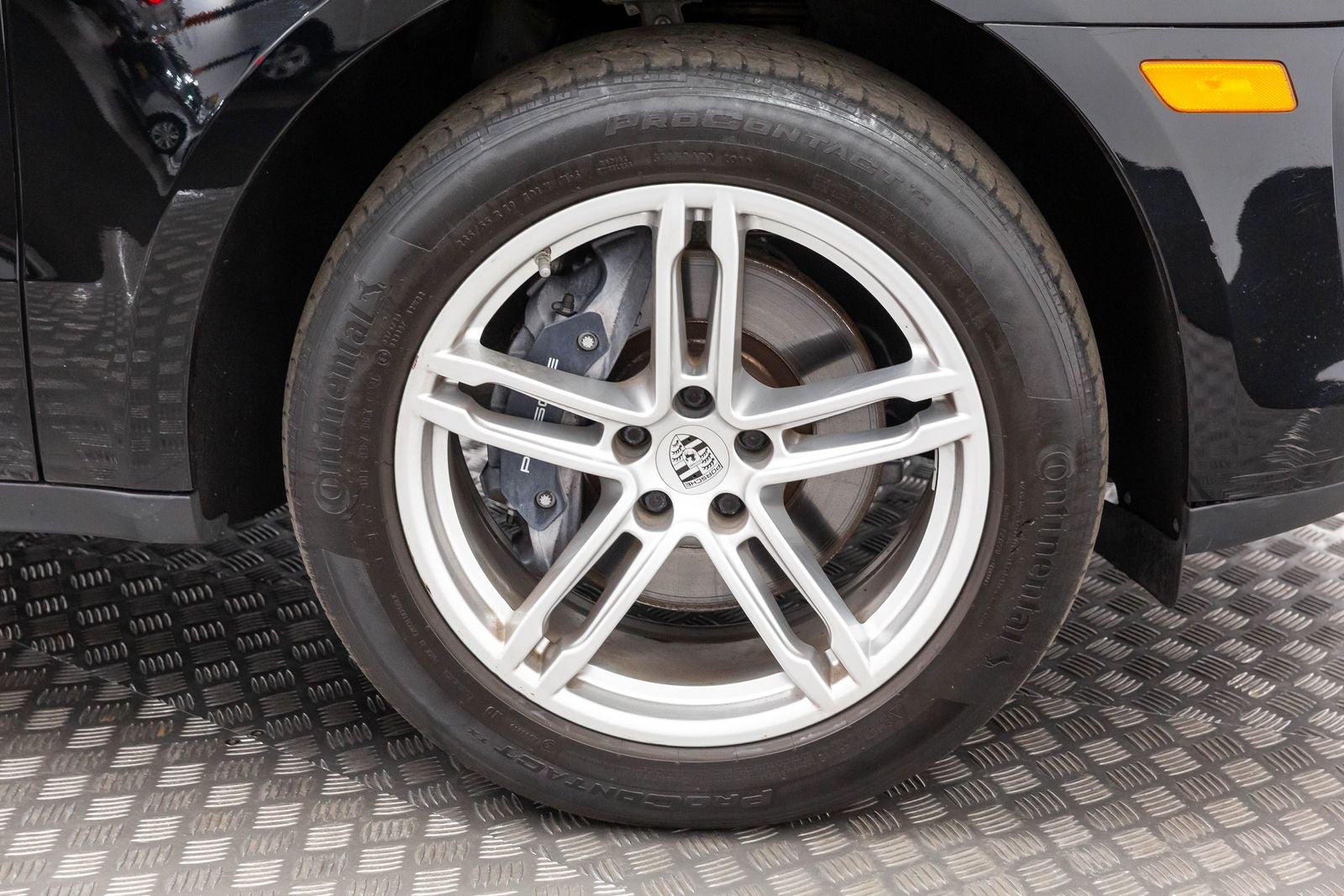 2022 Porsche Macan AWD