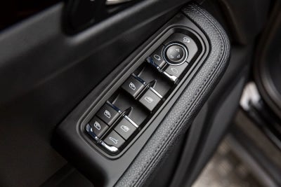 2022 Porsche Macan AWD