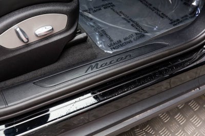 2022 Porsche Macan AWD