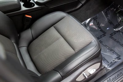 2022 Porsche Macan AWD