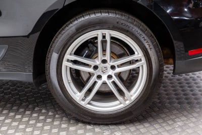 2022 Porsche Macan AWD