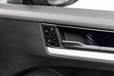 2024 Porsche Cayenne S E-Hybrid