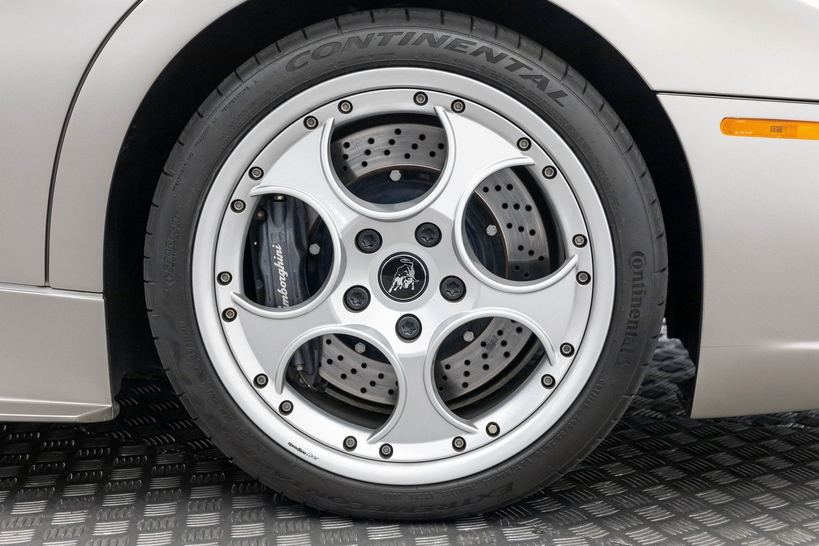 2003 Lamborghini Murcielago 6.2L 2dr Coupe