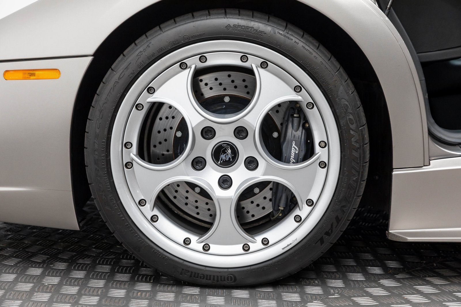 2003 Lamborghini Murcielago 6.2L 2dr Coupe