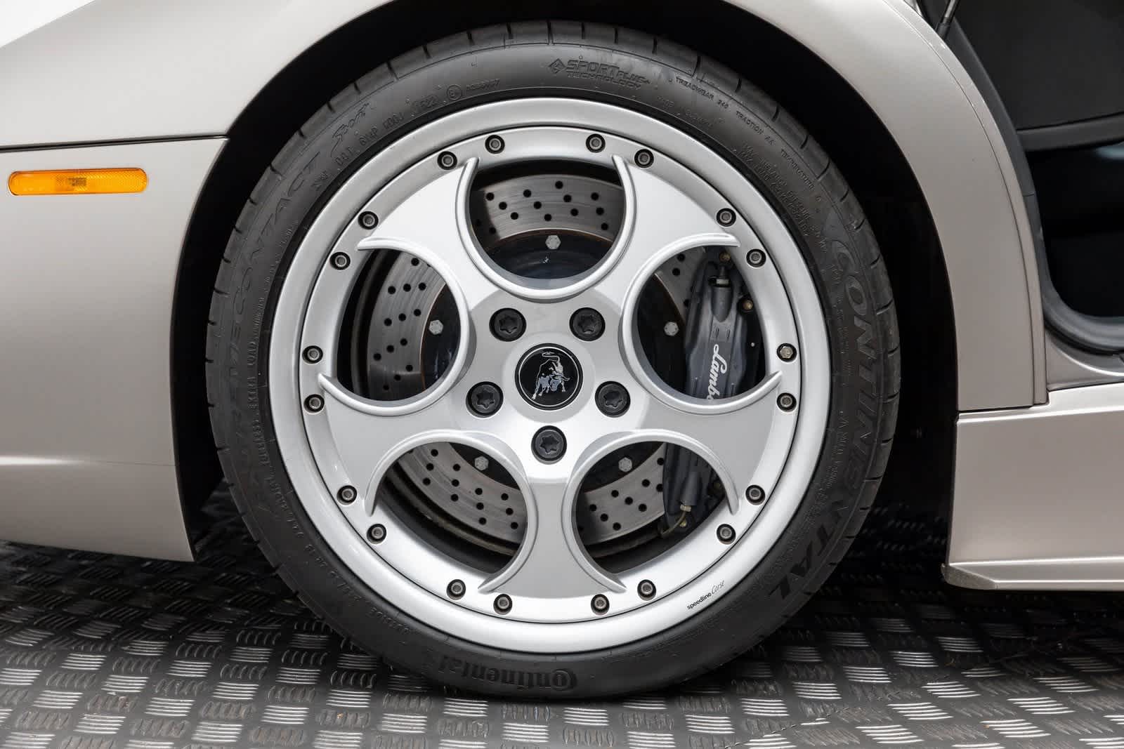 2003 Lamborghini Murcielago 6.2L 2dr Coupe