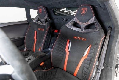 2022 Lamborghini Huracan STO Coupe