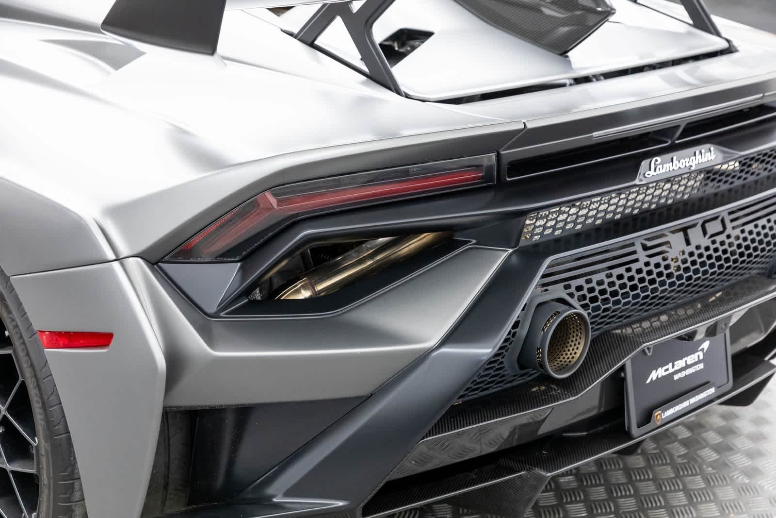 2022 Lamborghini Huracan STO Coupe