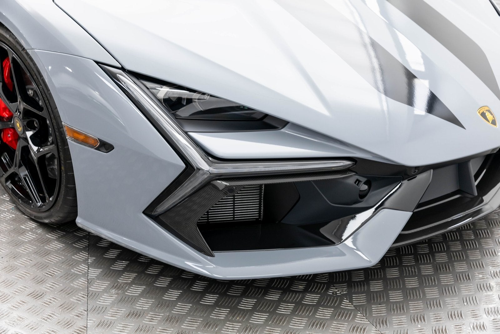 2024 Lamborghini Revuelto Coupe