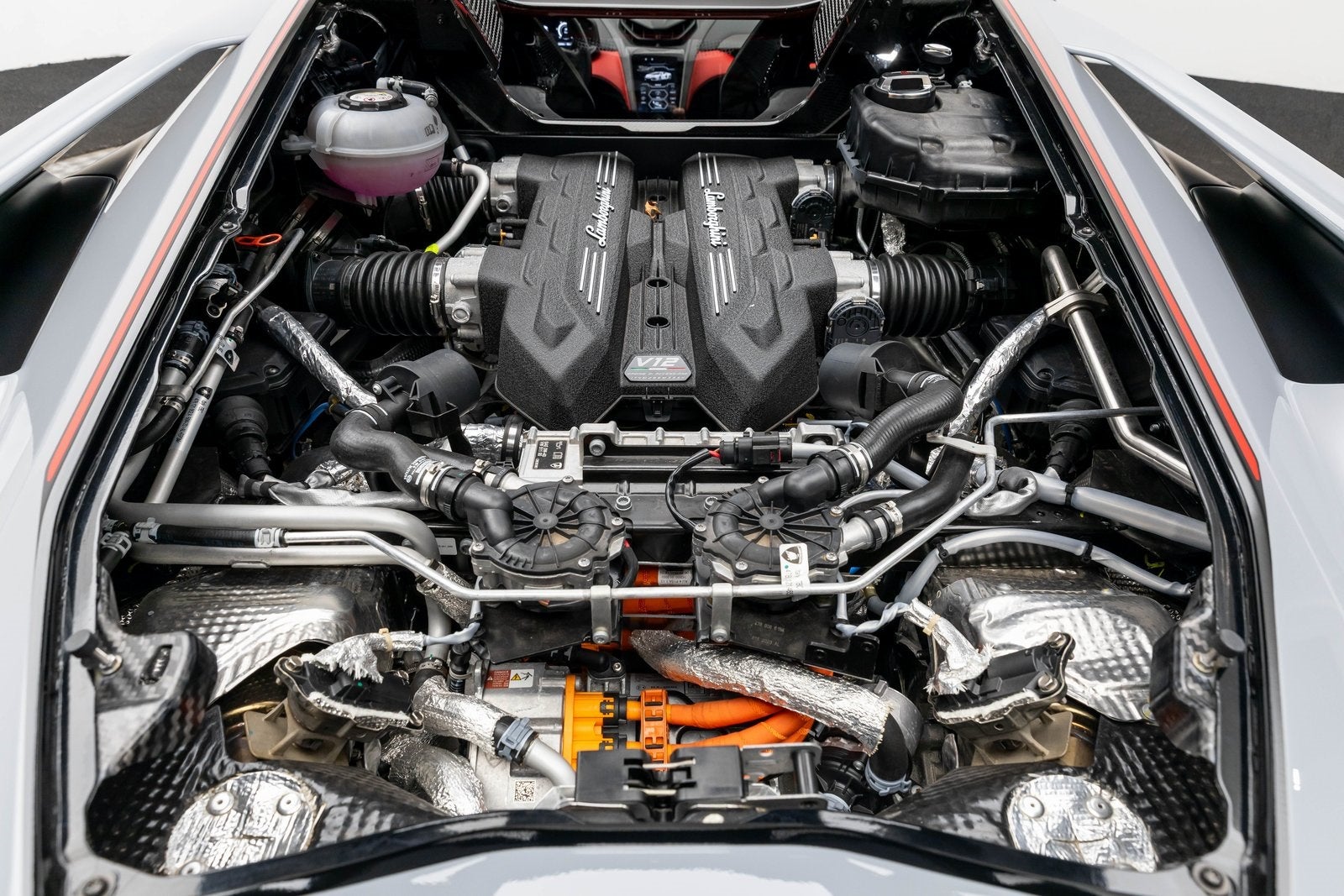 2024 Lamborghini Revuelto Coupe