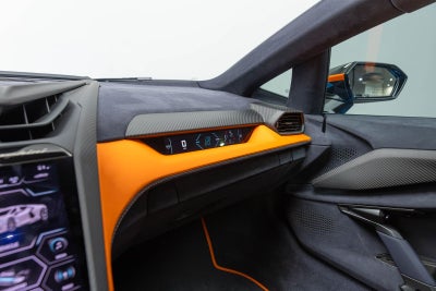 2024 Lamborghini Revuelto Coupe