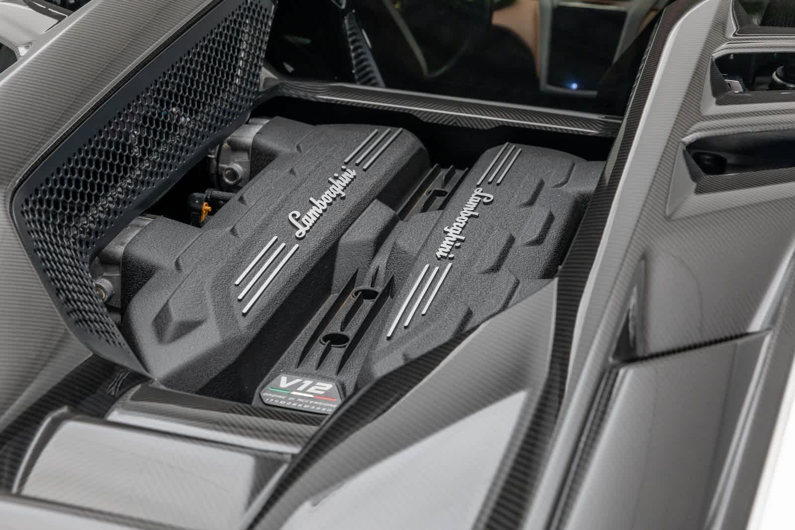 2024 Lamborghini Revuelto Coupe