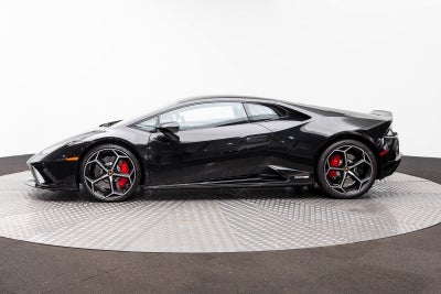2022 Lamborghini Huracan EVO Coupe RWD