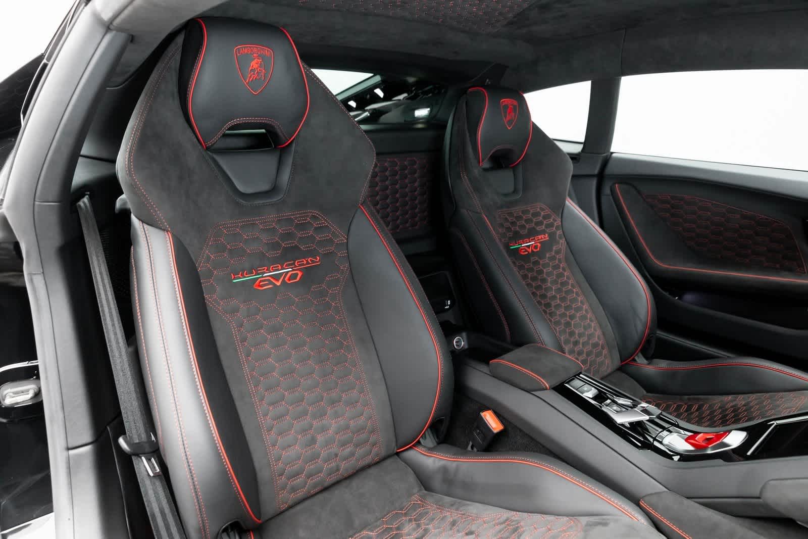 2022 Lamborghini Huracan EVO Coupe RWD