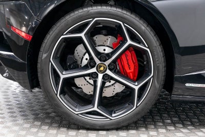 2022 Lamborghini Huracan EVO Coupe RWD