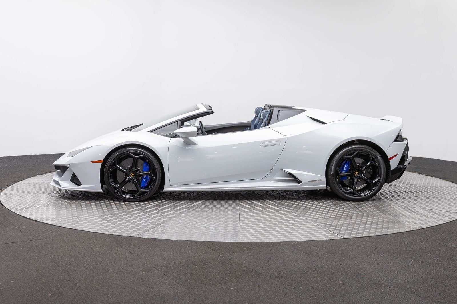 2020 Lamborghini Huracan EVO Spyder AWD