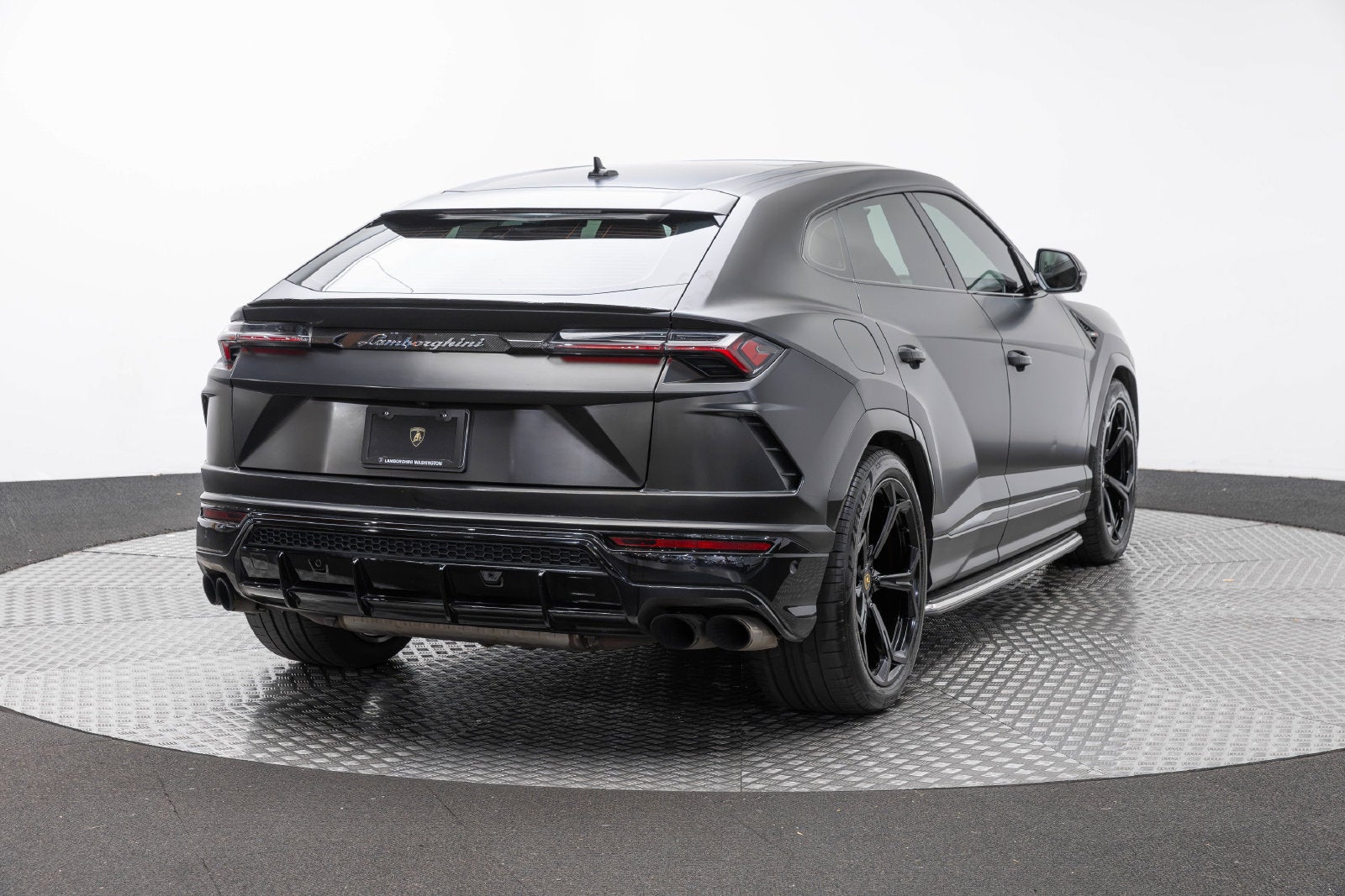 2021 Lamborghini Urus AWD