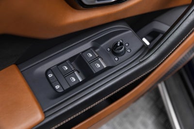 2021 Lamborghini Urus AWD