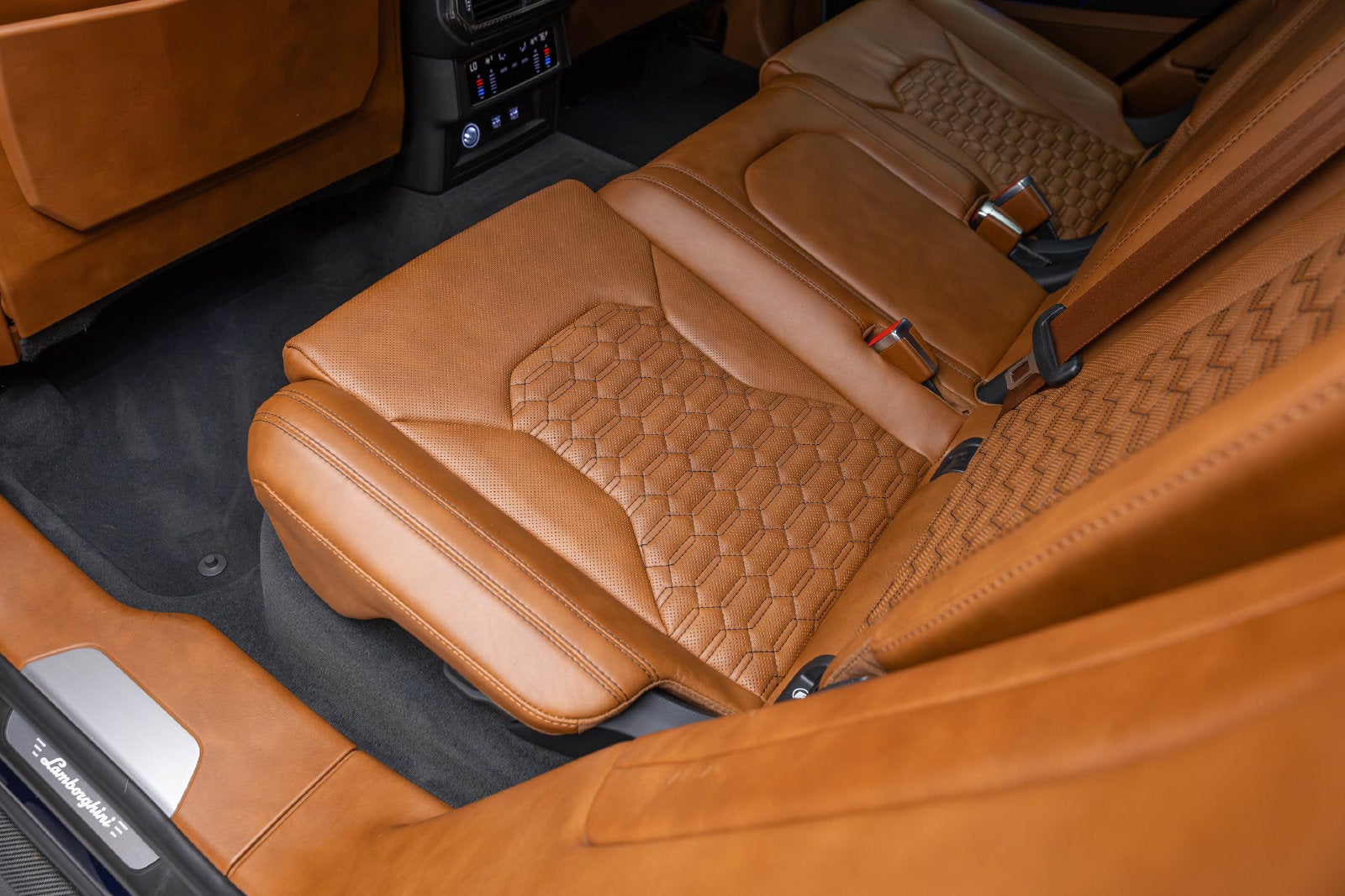 2021 Lamborghini Urus AWD