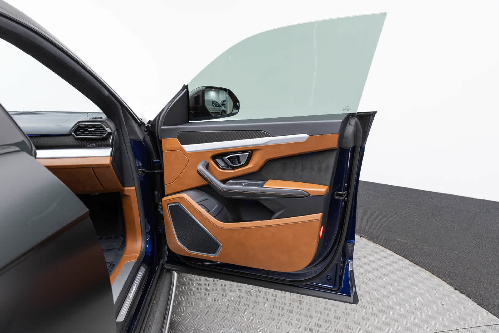 2021 Lamborghini Urus AWD