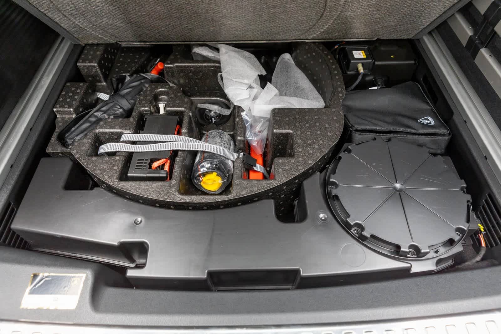 2022 Lamborghini Urus AWD