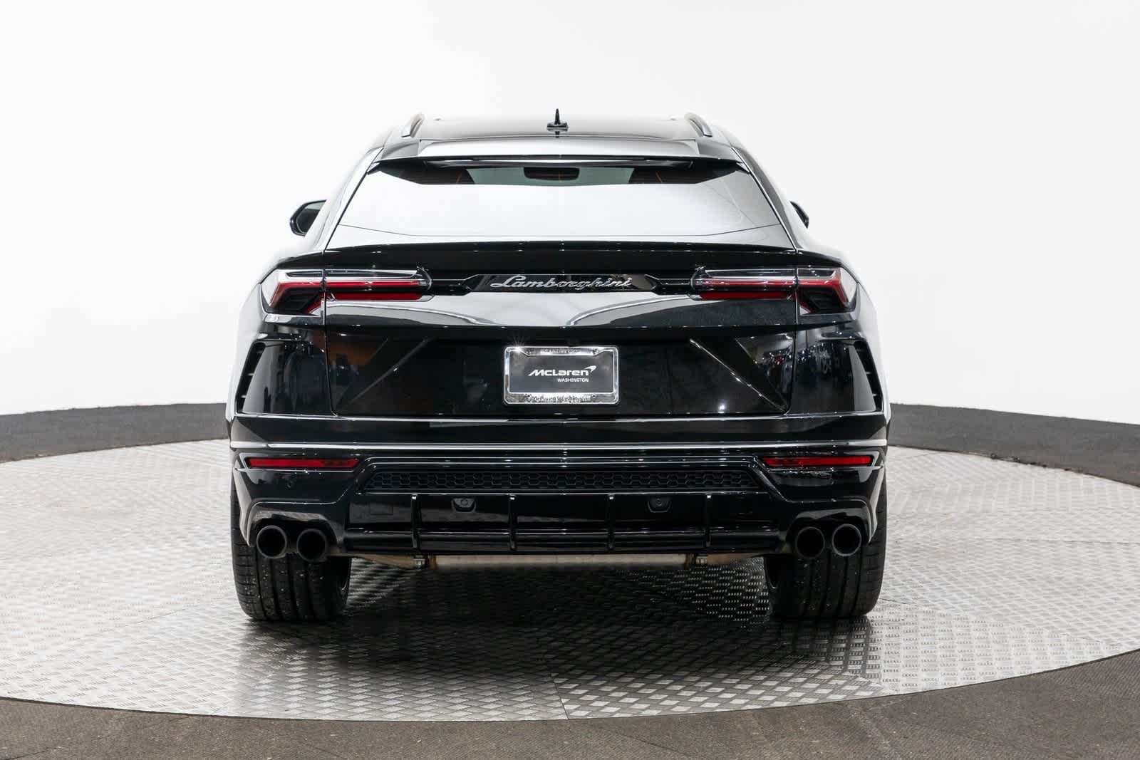 2022 Lamborghini Urus AWD